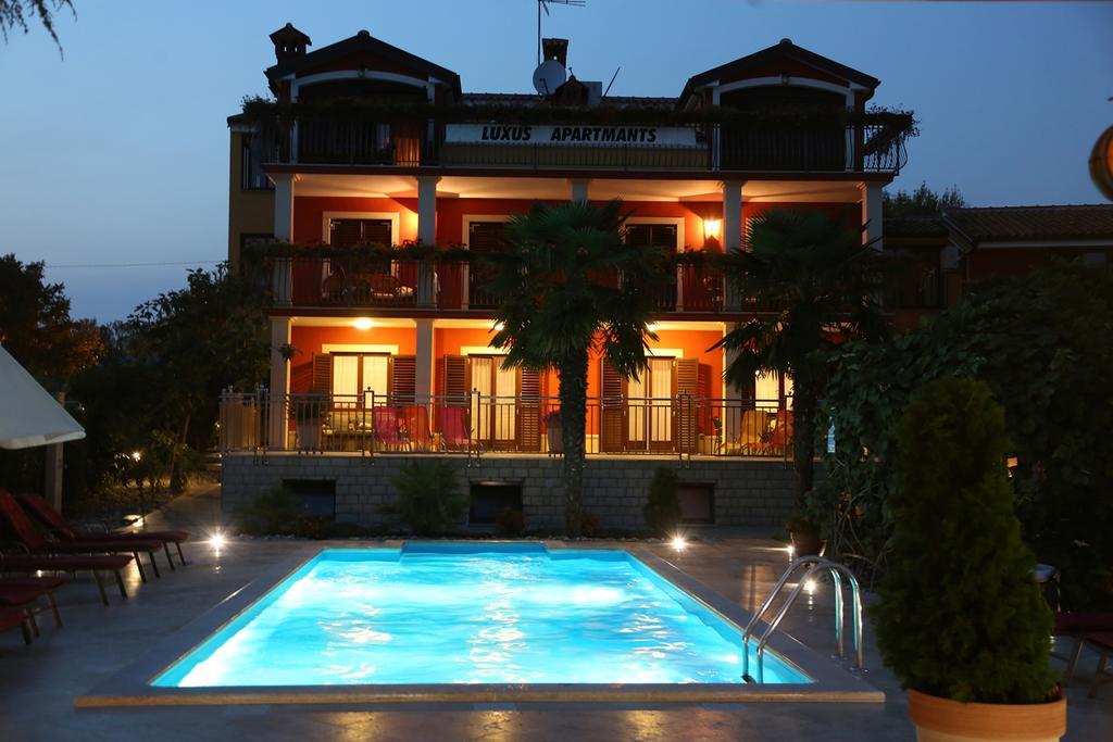 Apartments Max Vrsar Exterior foto