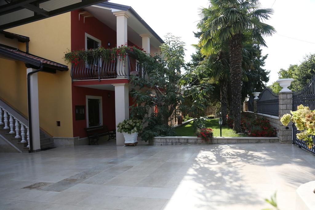 Apartments Max Vrsar Exterior foto