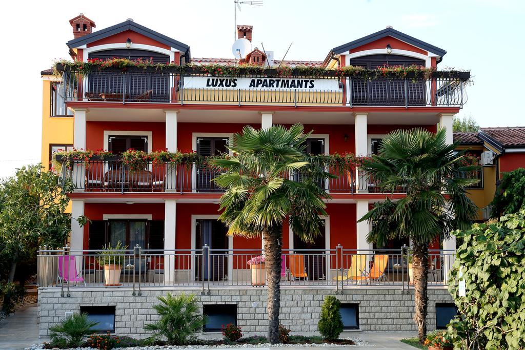Apartments Max Vrsar Exterior foto